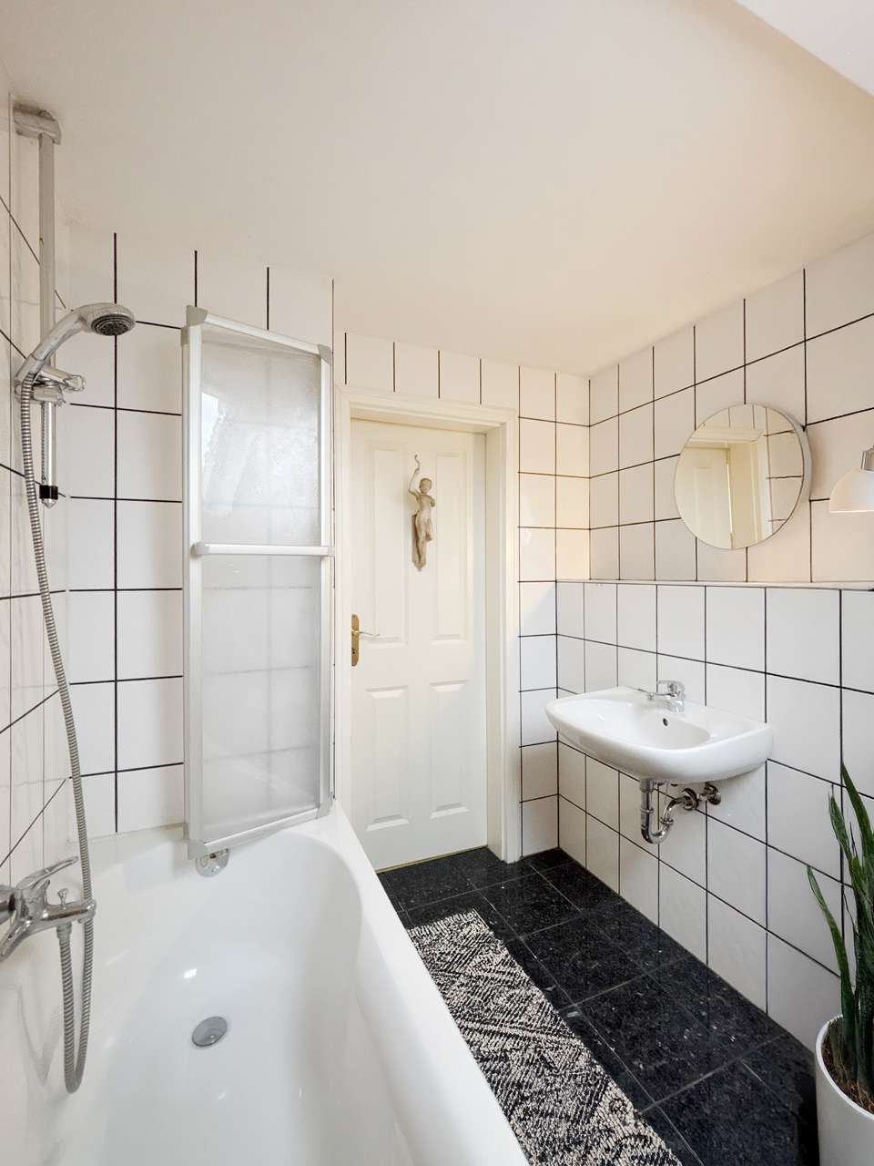 SCHÖNE DG-WOHNUNG in OSNABRÜCK