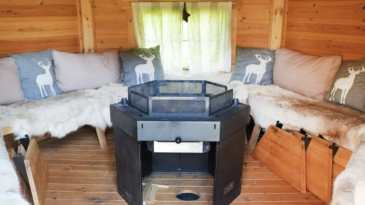 WOHNEN WIE IM URLAUB - EINFAMILIENHAUS MIT SCHÖNEM GARTEN; TEICH UND WHIRLPOOL IN SCHORTENS